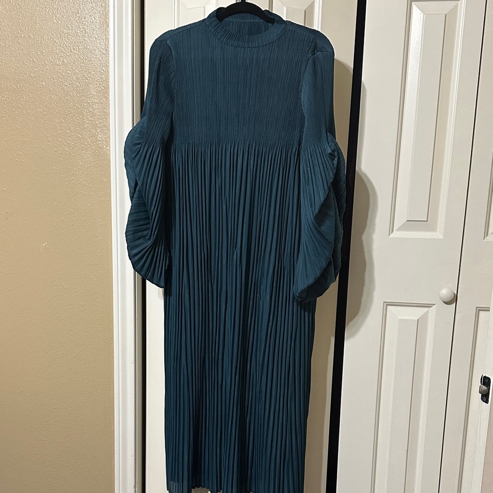 Chic Long Sleeve Teal Dress